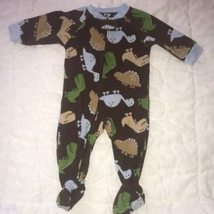 Carter’s dinosaur 🦖 footed sleeper